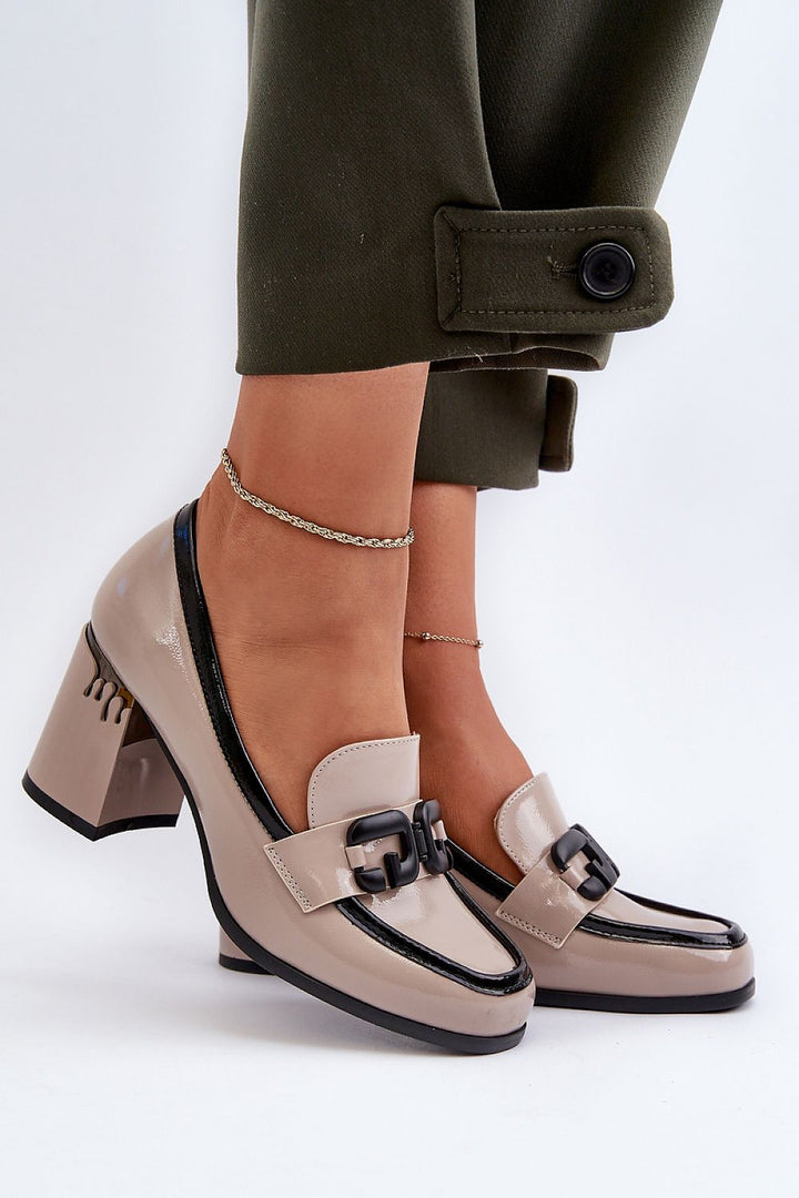 Heeled low shoes Step in style