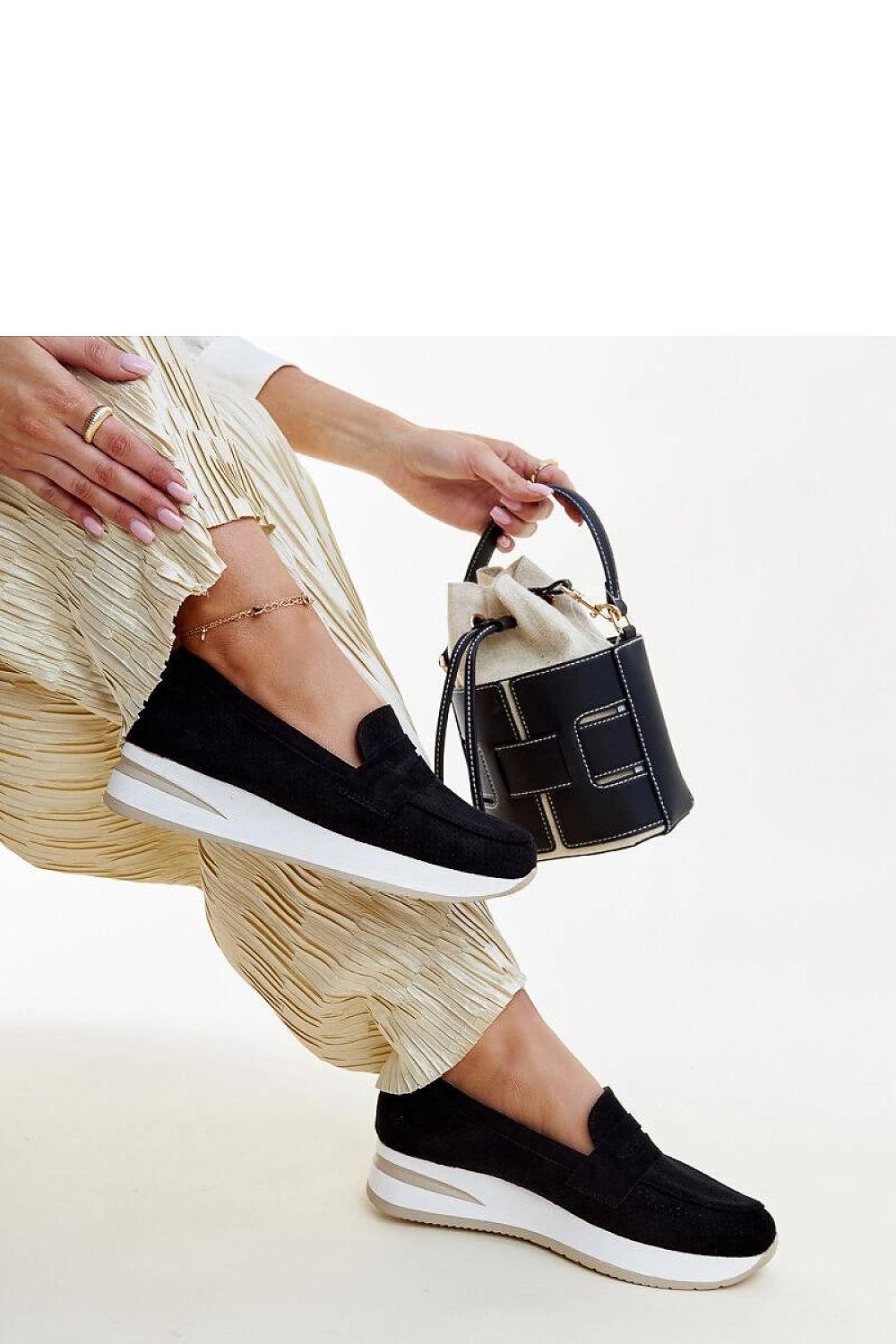 Low Shoes model 206458 Solea