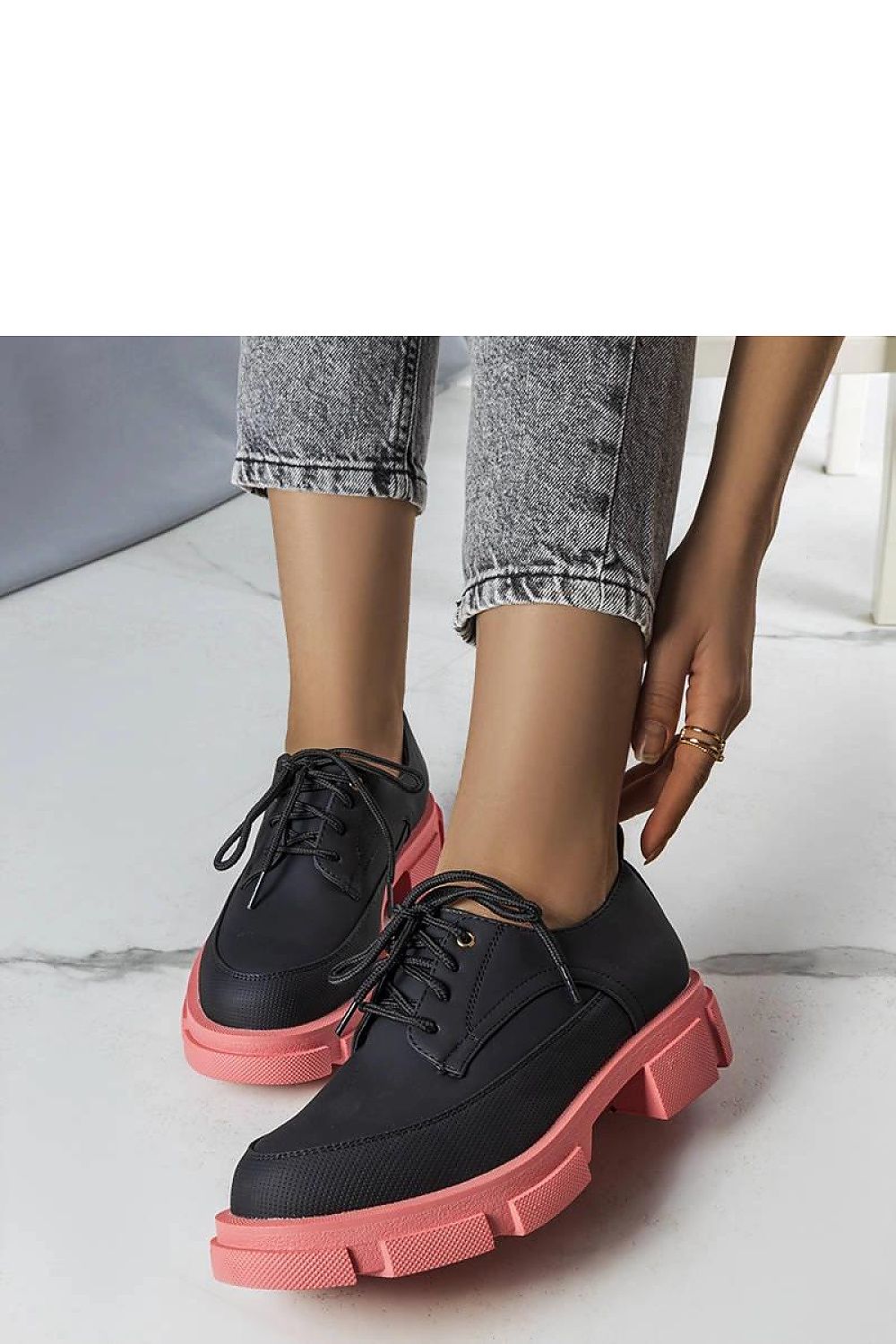 Low Shoes model 207090 Solea