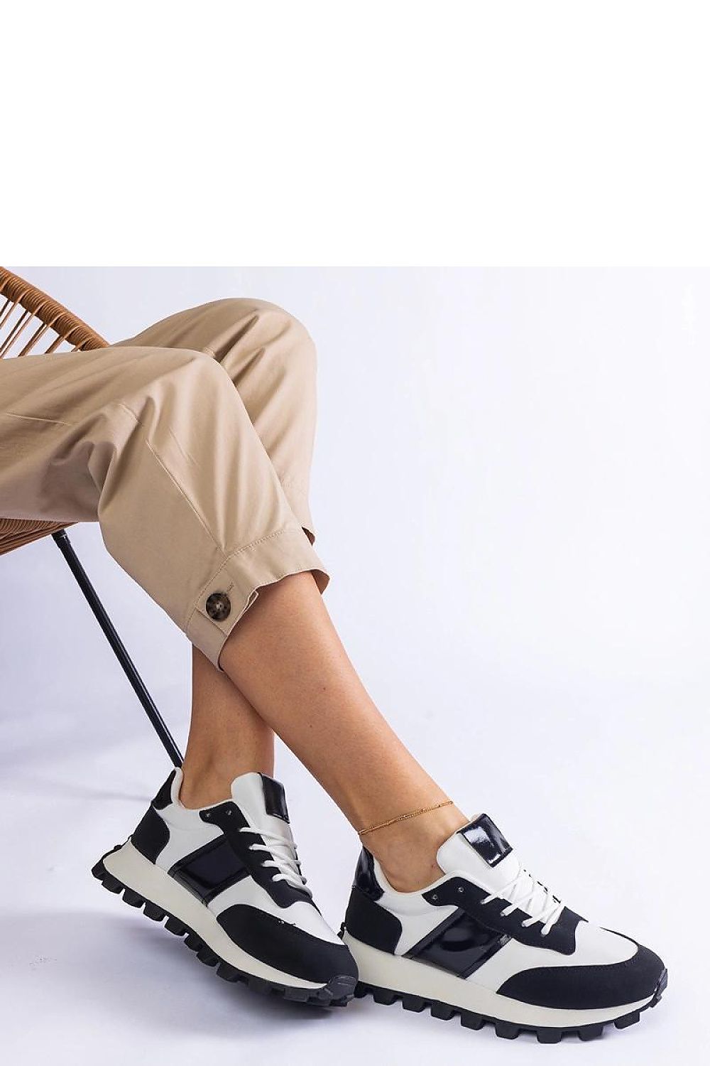 Sneakers model 207138 Solea