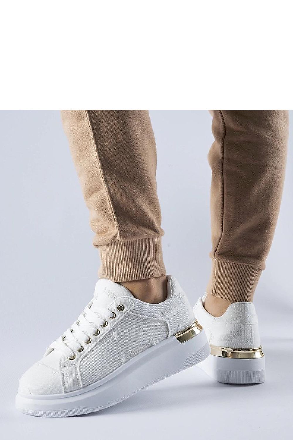 Sneakers model 207624 Solea