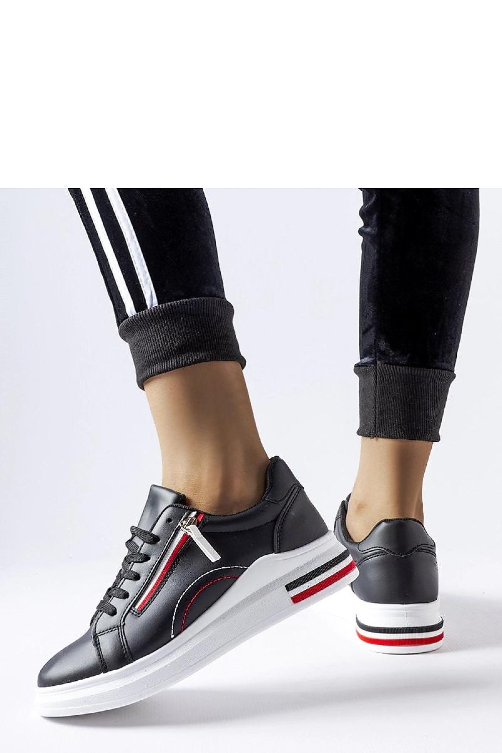 Sneakers model 207687 Solea