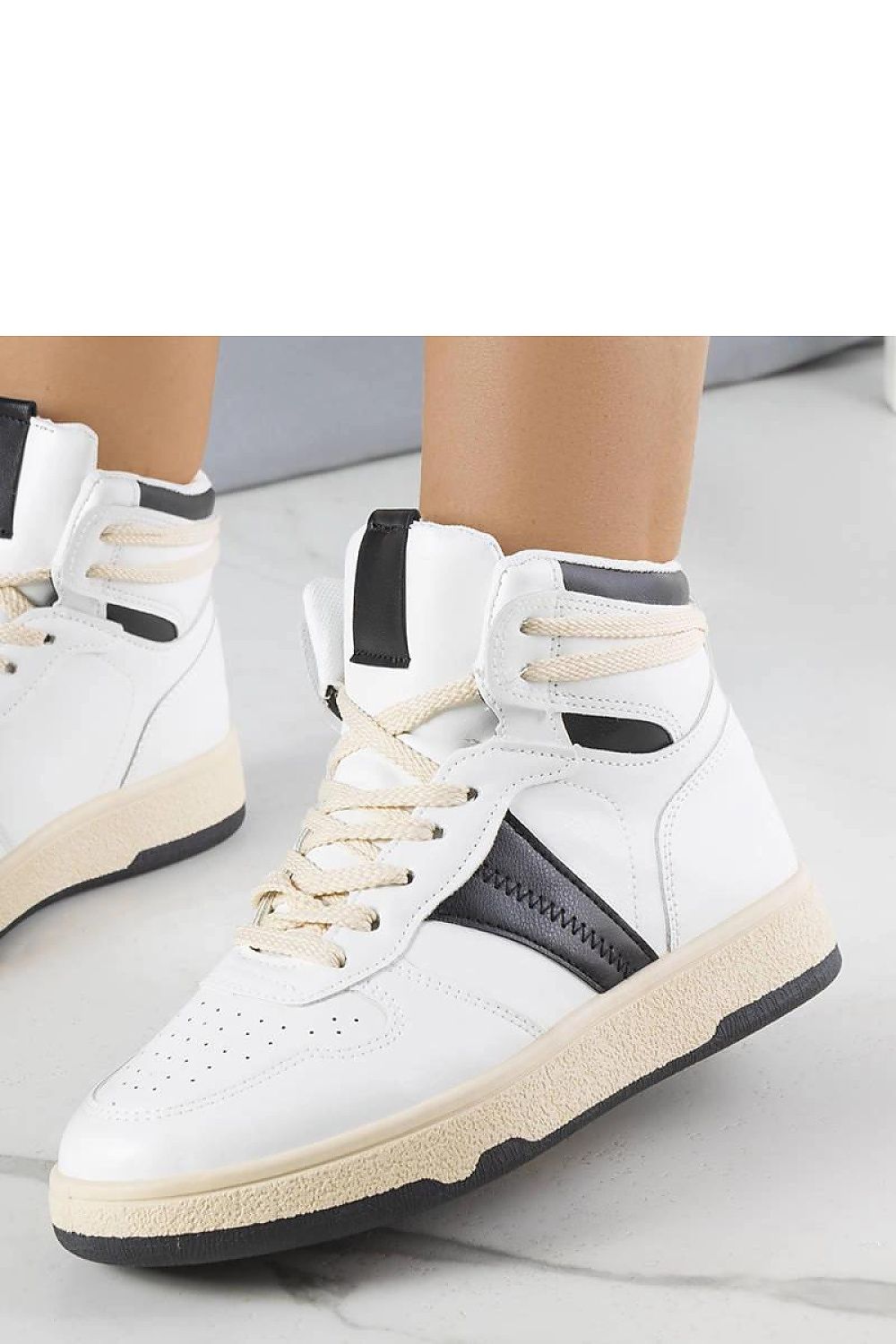 Sneakers model 208011 Solea