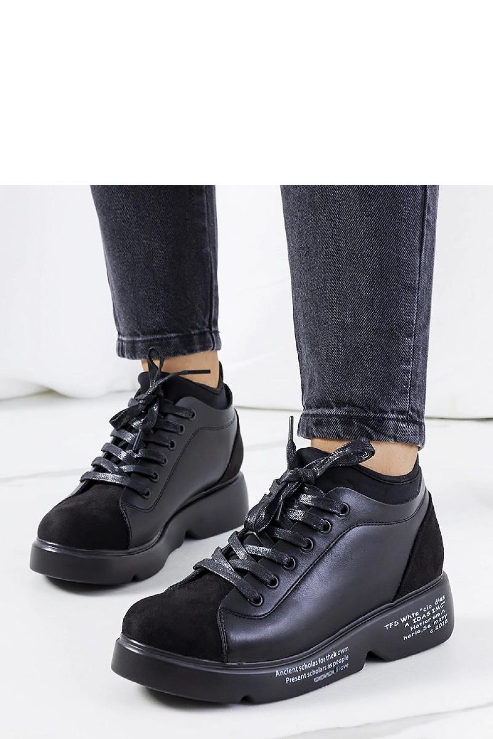 Sneakers model 208035 Solea