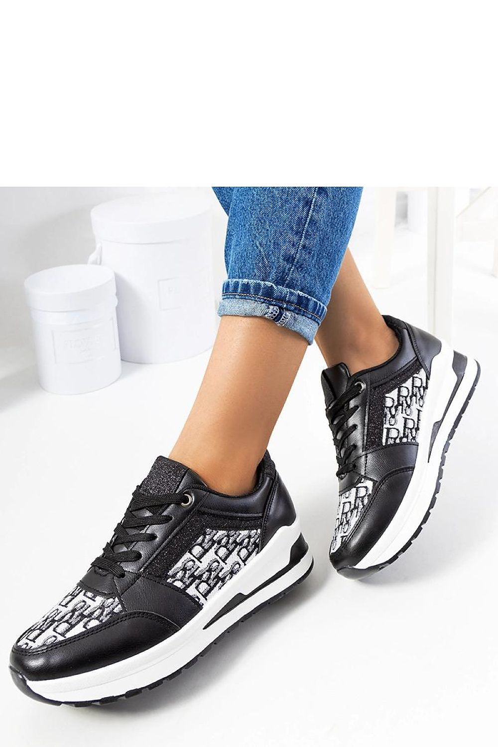 Sneakers model 208045 Solea