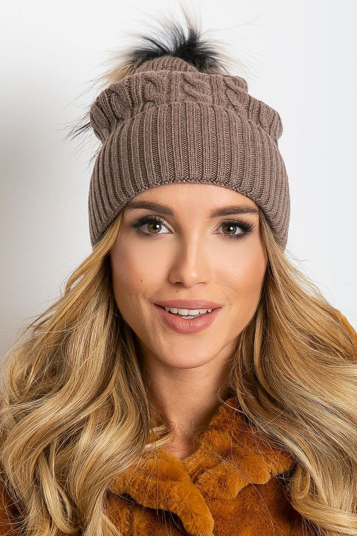 Cap model 208258 AT