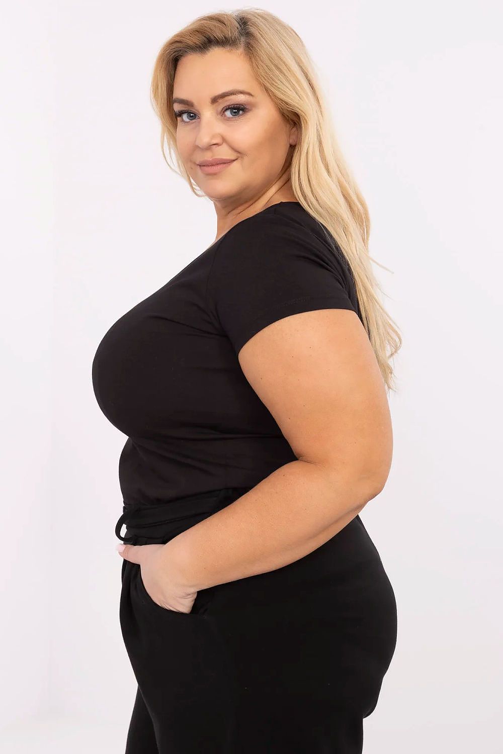 Plus size T-shirt model 211764 Relevance