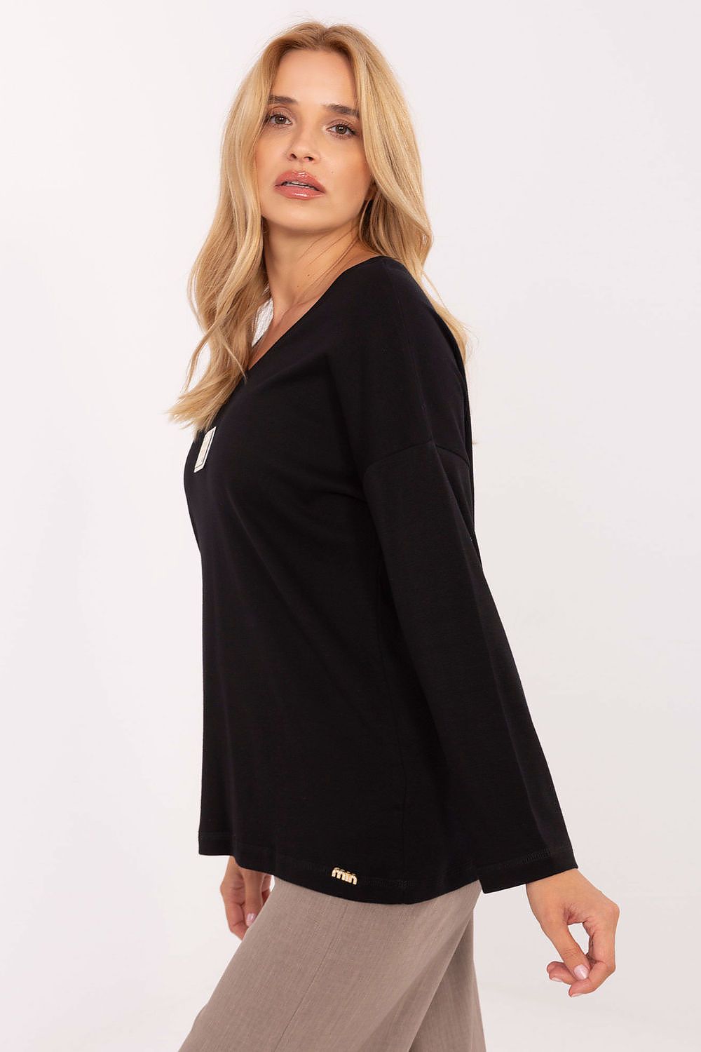 Blouse model 217041 Relevance