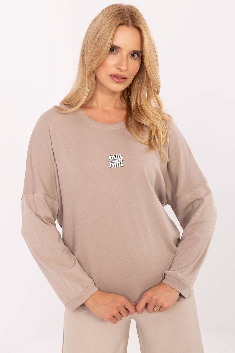 Blouse model 217044 Relevance