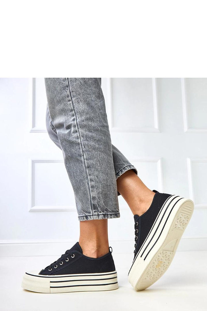 Sneakers model 218155 Solea