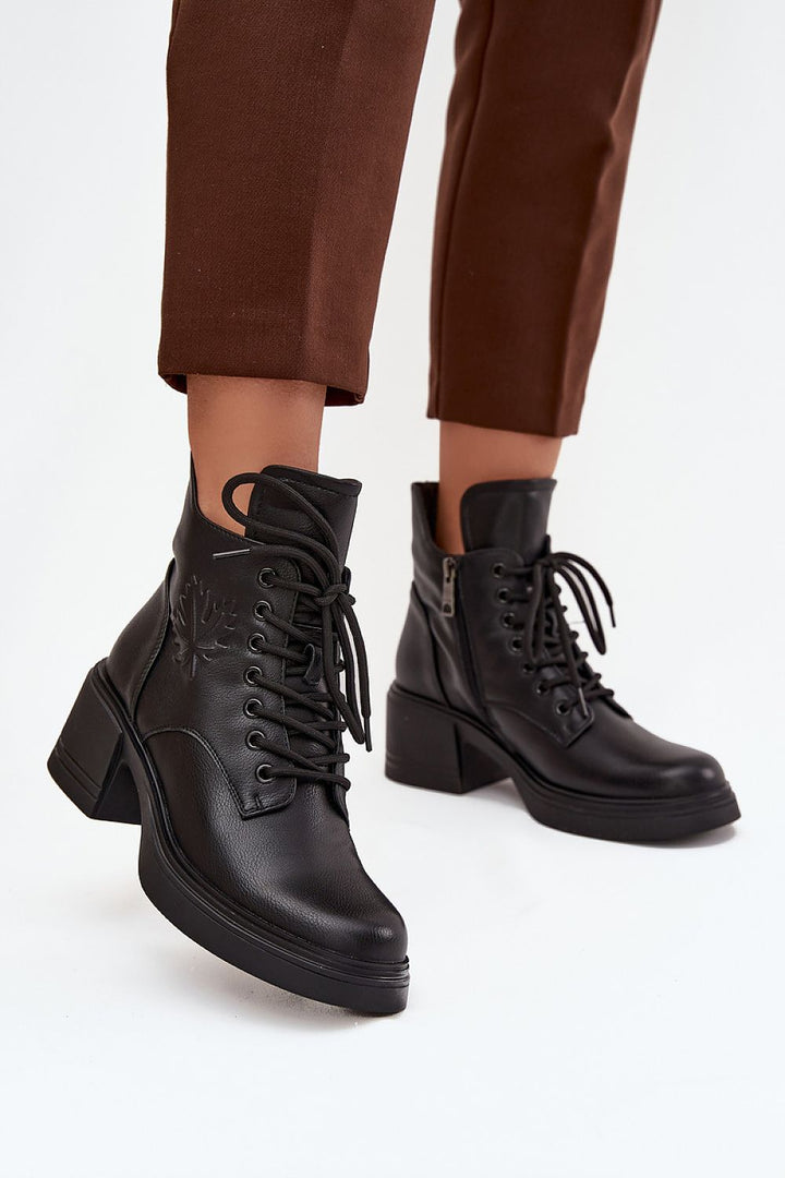 Boots model 219254 Step in style