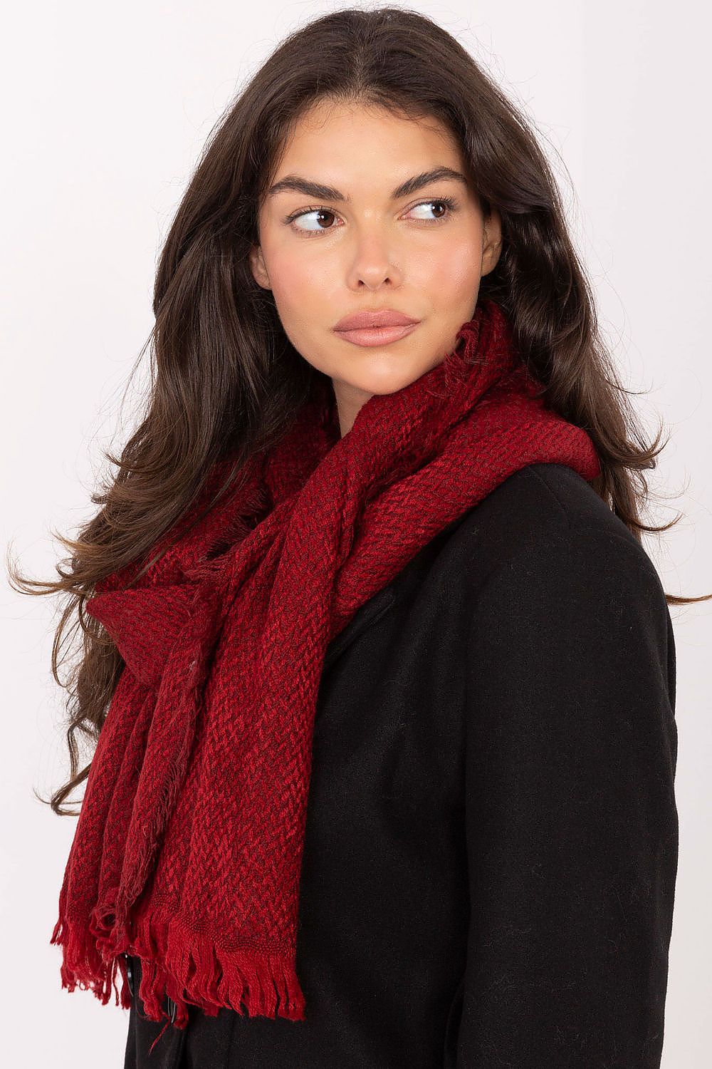 Shawl model 219619 AT