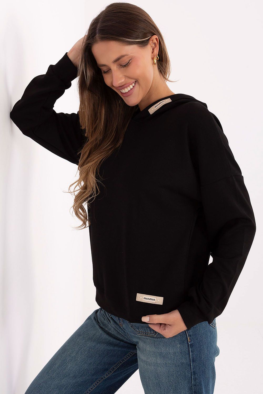 Sweatshirt model 220419 Relevance