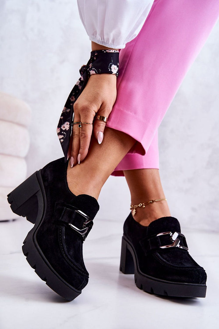 Zapatos bajos de tacón. Paso con estilo.