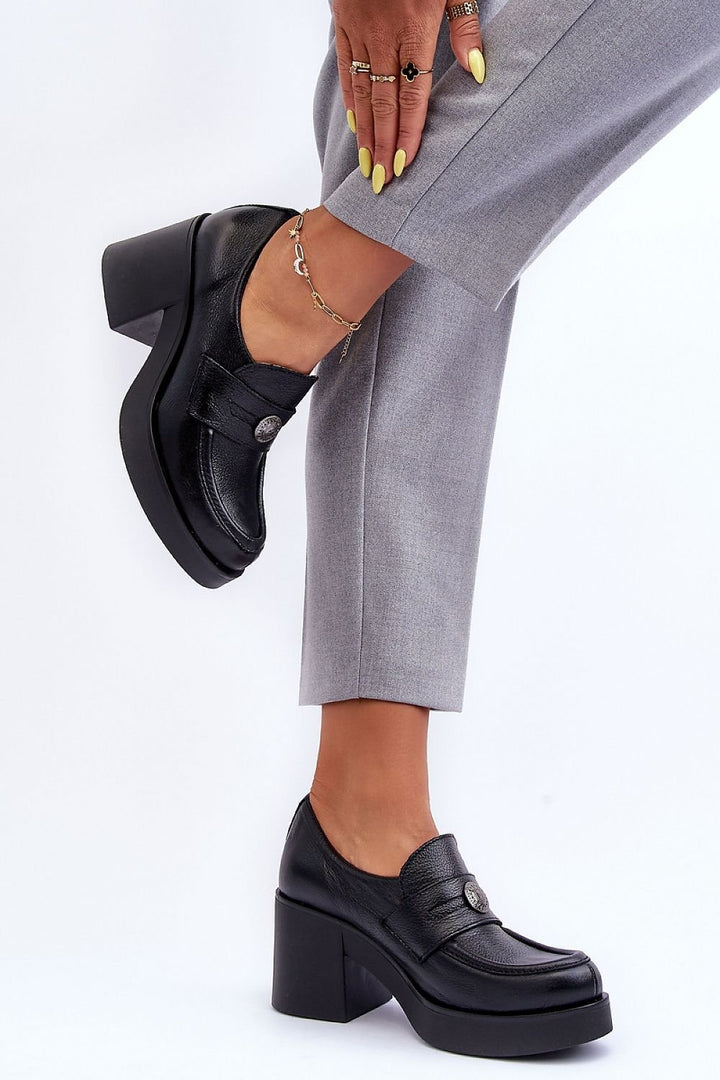 Zapatos bajos de tacón. Paso con estilo.