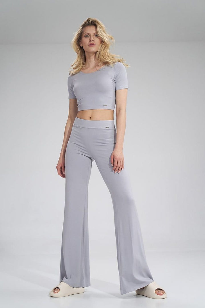 Blusa estilo crop Figl