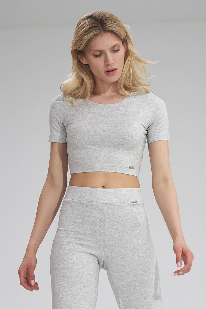 Blusa estilo crop Figl