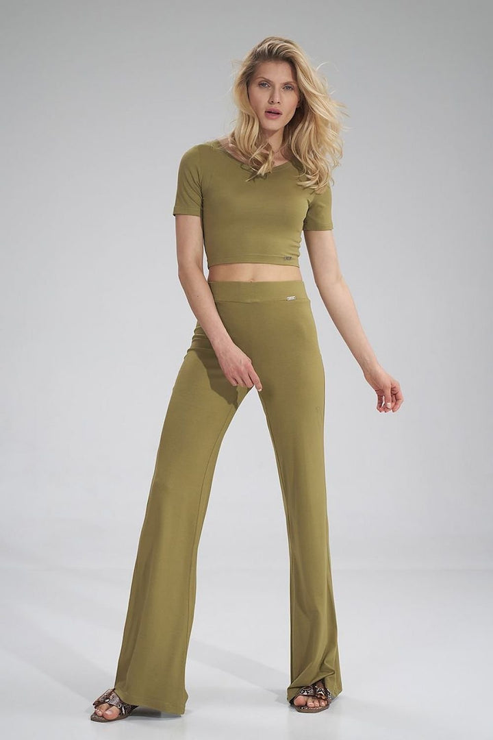Blusa estilo crop Figl