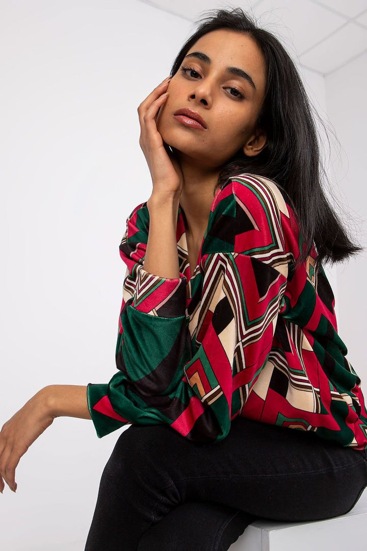 Blouse à manches longues et décolleté en V
