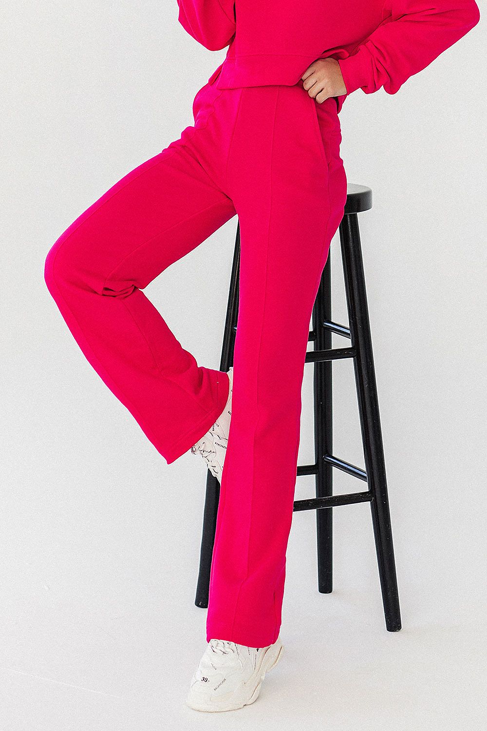 Shop women’s tracksuit trousers in stylish and comfortable designs. Perfect for workouts, casual wear, or lounging in sporty fashion.