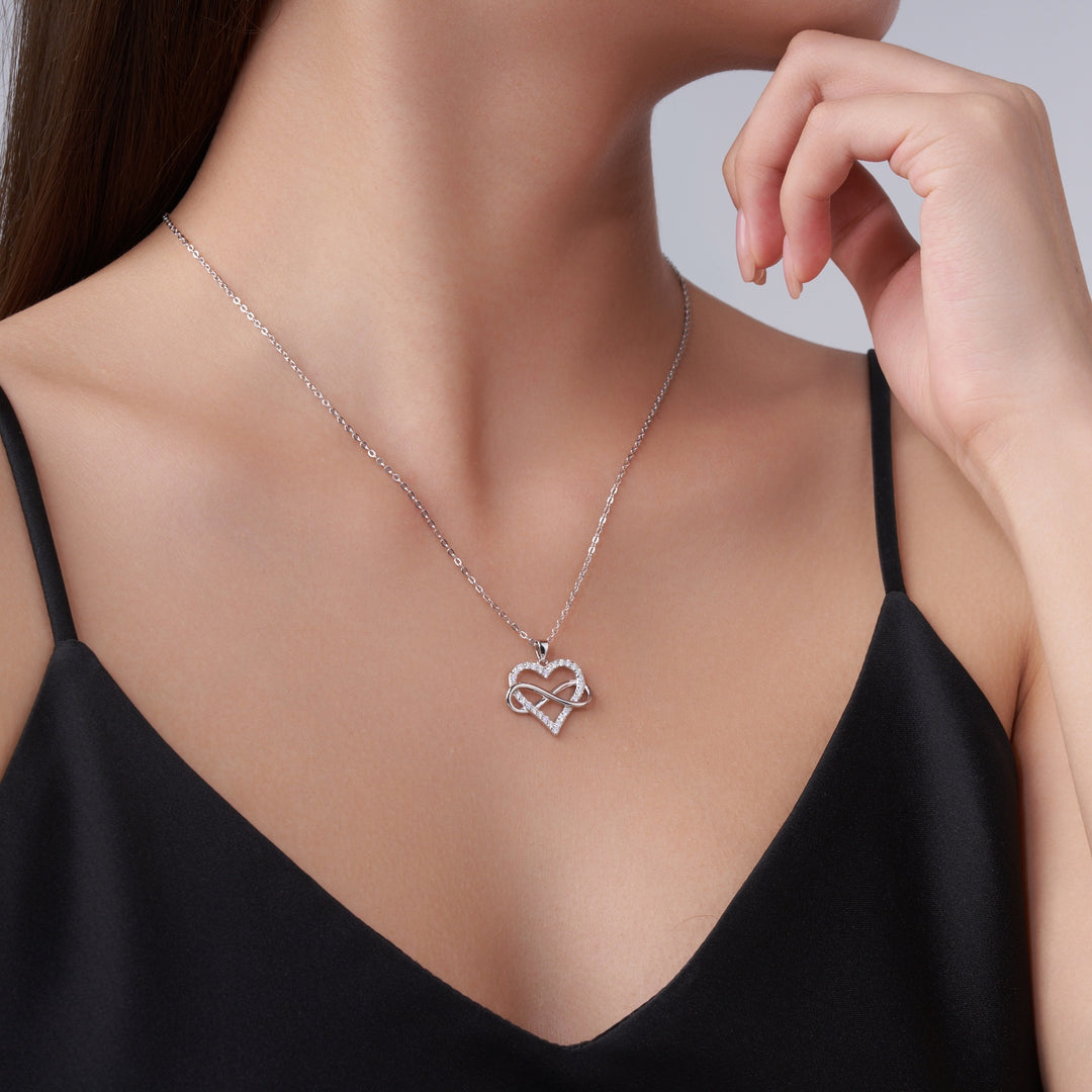 Luxury Minimalist Heart Moissanite Pendant Necklace – Gold-Plated S925 Silver
