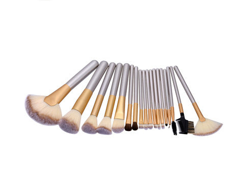 ✨ Beige Champagne Makeup Brush Set — 24-Piece Luxury Beauty Kit 💄🥂