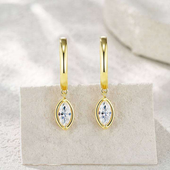 uxury Minimalist Oval Moissanite Earrings – Gold-Plated S925 Silver