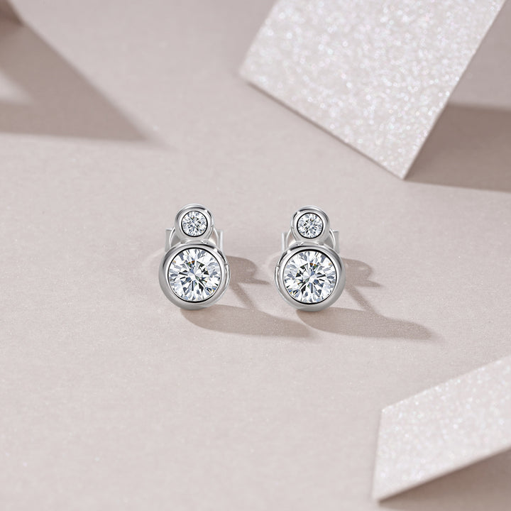 Minimalist Moissanite Stud Earrings – Platinum-Plated S925 Silver