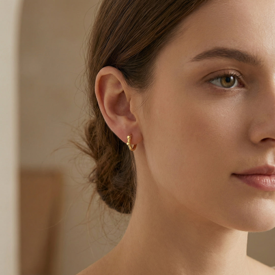 ✨ 925 Sterling Silver Bowknot Huggie Hoop Earrings – Dainty Everyday Loops ✨