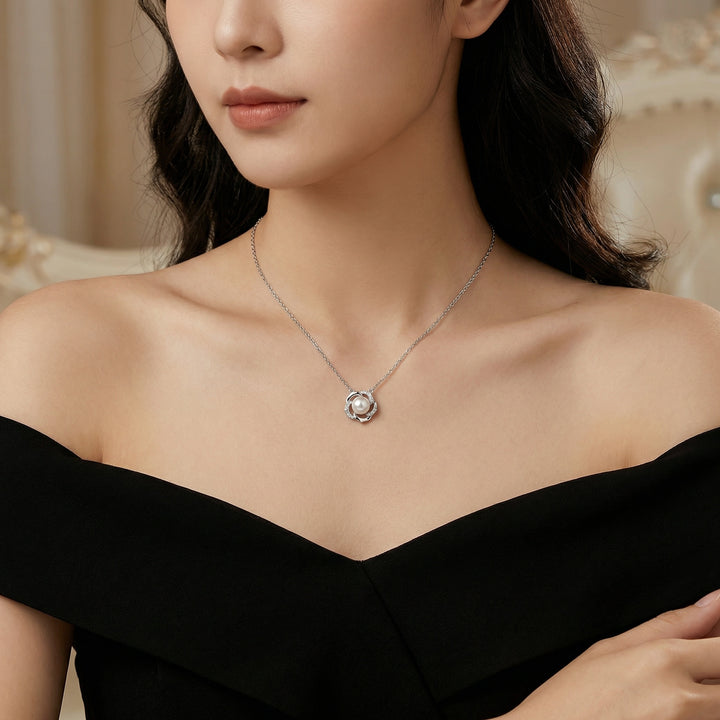 ✨ 925 Sterling Silver Pearl Flower Necklace