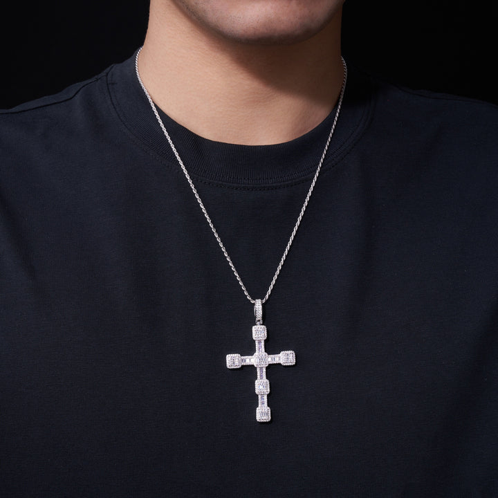 ✨ 925 Sterling Silver Minimalist Moissanite Cross Pendant Necklace – Platinum-Plated ✨