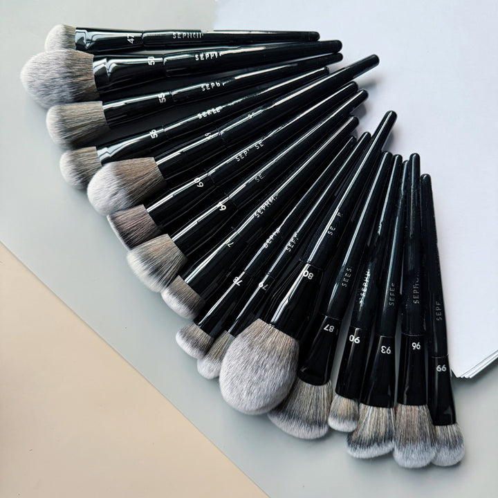 🌸 Lotus Series Double-Ended Makeup Brush – Foundation, Eyeshadow, Concealer & Blending Tool 💄✨