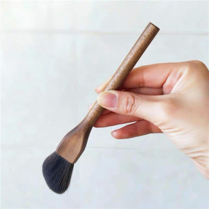 ✨ Handmade Antique Makeup Brush — Walnut Wood Beauty Tool 💄🌿