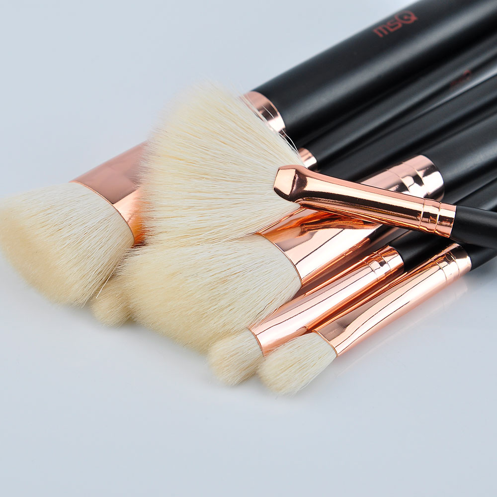 ✨ Rose Gold Makeup Brush — Elegant Beauty Tool 💄✨
