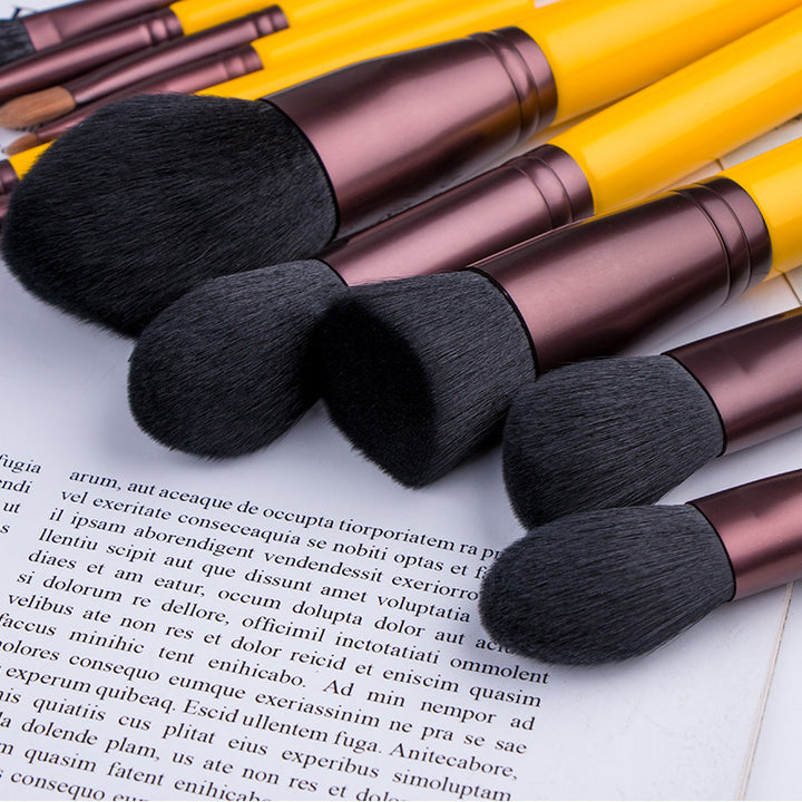 ✨ 11-Piece Little Yellow Duck Makeup Brush Set 💛💄
