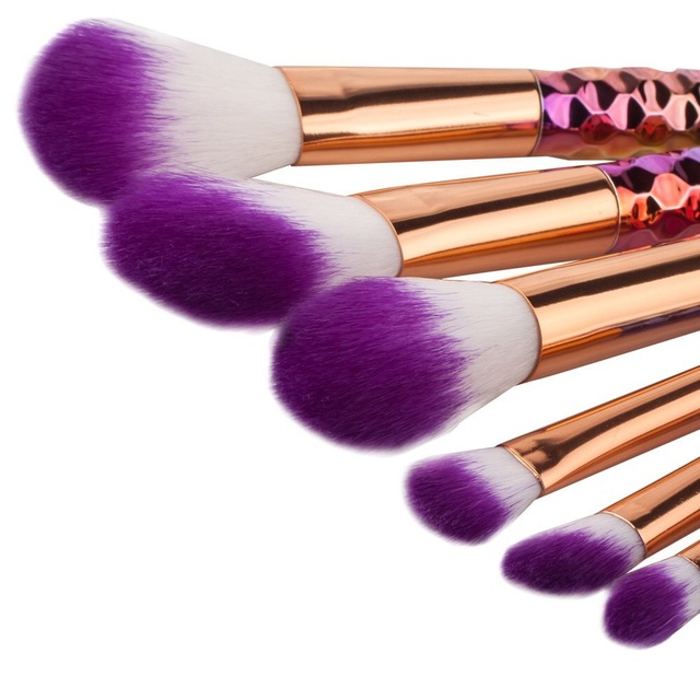 ✨ 6-Piece Fish Scale Honeycomb Makeup Brush Set 💄🐟