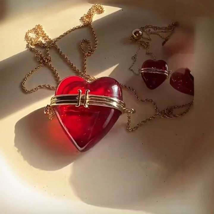 Women’s Openwork Vintage Red Heart Sweater Chain – Minimalist Long Necklace