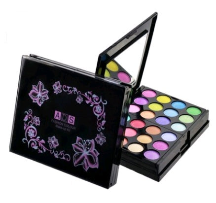 💄 All-in-One Makeup Set for Women – Eyeshadow, Blush, Bronzer & Concealer Kit ✨