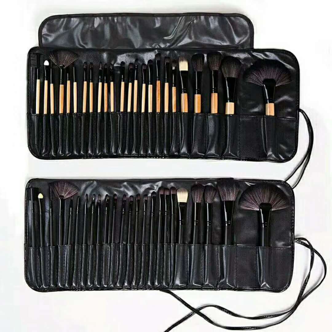 ✨ 24-Piece Makeup Brush Set — Black & Wood Color Full Beauty Kit 💄🖤