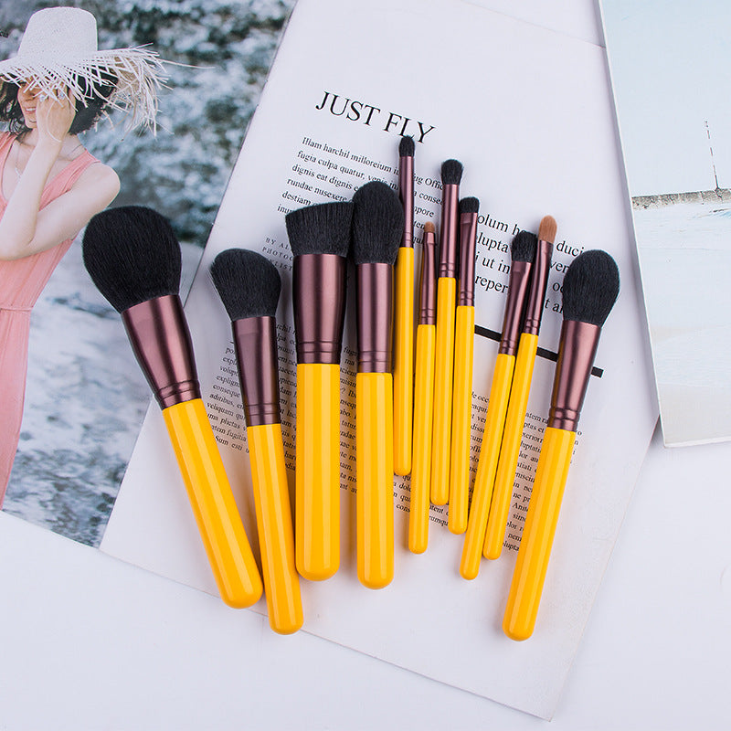 ✨ 11-Piece Little Yellow Duck Makeup Brush Set 💛💄