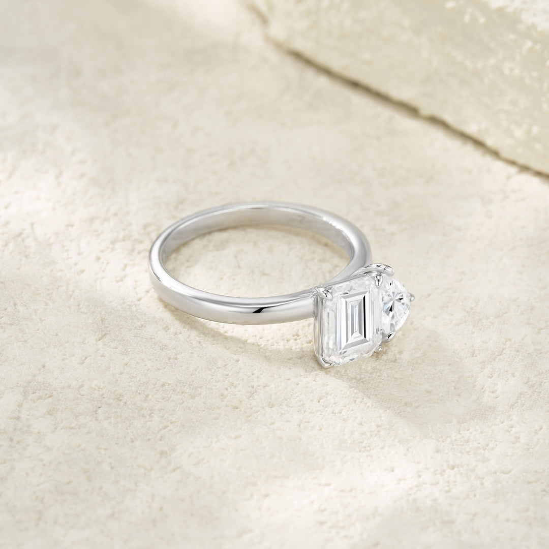 💍 Minimalist Moissanite Ring – Platinum-Plated S925 Silver (2.8g, 2 Stones, Sizes 5–9) 💍