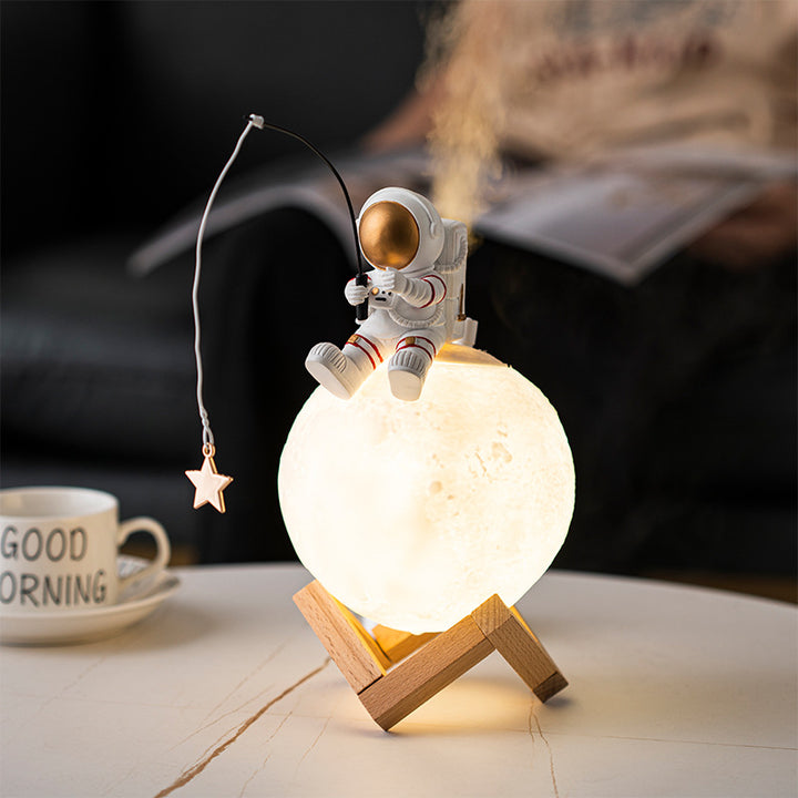 👨‍🚀🌌 Astronaut Figurine Humidifier | Nordic Resin Night Light Mist Decor ✨