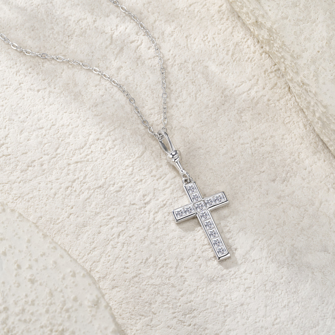 💎 Minimalist Moissanite Cross Pendant Necklace – Platinum-Plated S925 Silver (2.8g) 💎