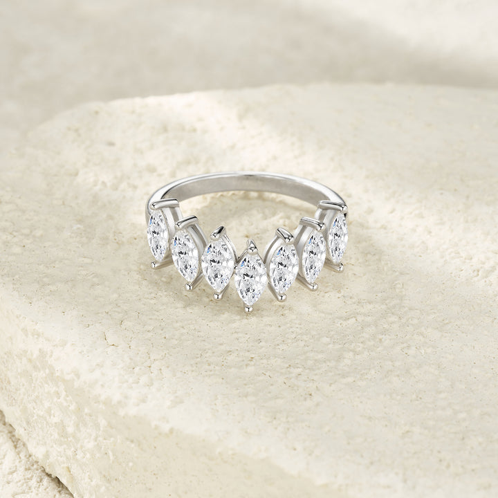 Luxury Minimalist Moissanite Ring – Platinum-Plated S925 Silver, GRA Certified