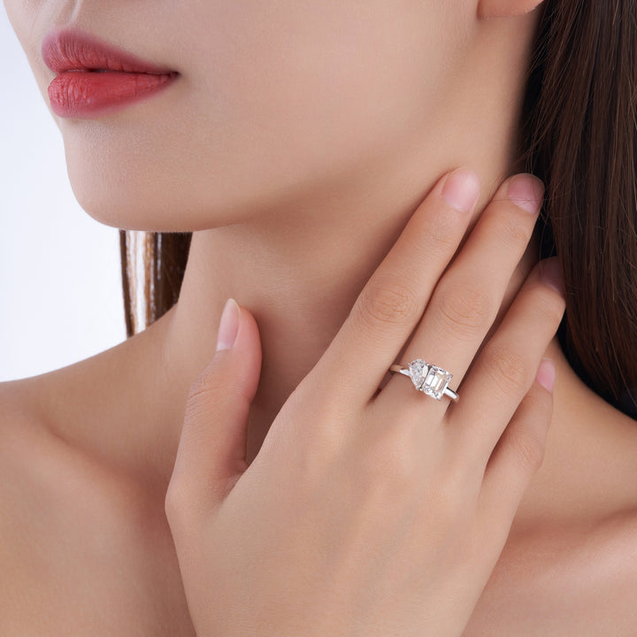 💍 Minimalist Moissanite Ring – Platinum-Plated S925 Silver (2.8g, 2 Stones, Sizes 5–9) 💍