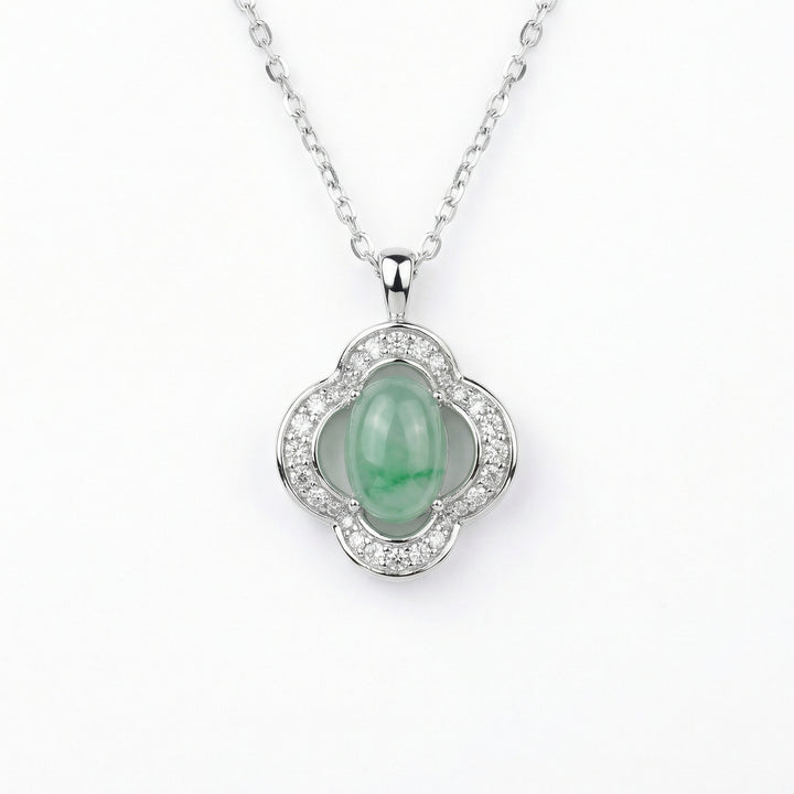 925 Sterling Silver Green Jade Quatrefoil Necklace – Elegant Pendant with Sparkling Gemstone Halo