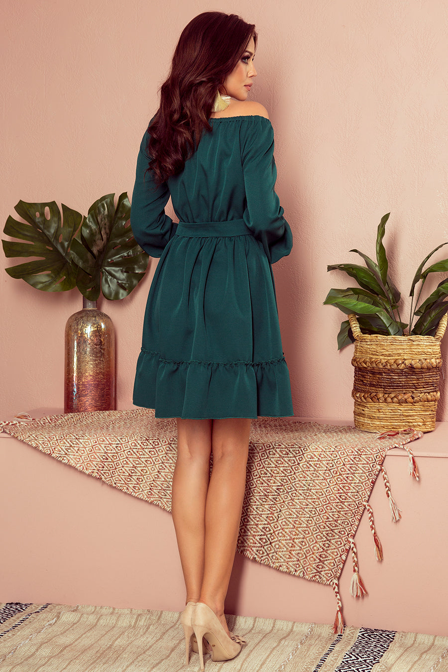 Dress with frills - green