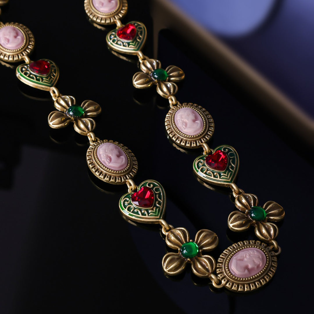 Love Portrait Retro Jewelry Set – Personalized Earrings & Necklace for Women