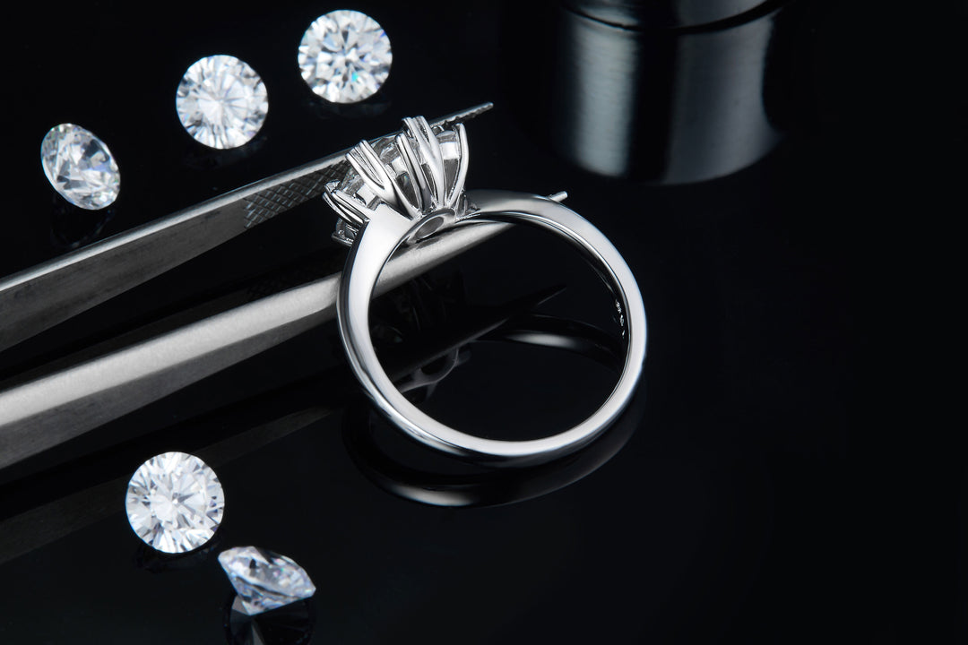 💎 1-Carat Moissanite Minimalist Ring – Platinum-Plated S925 Silver (3.2g, Sizes 5–9) 💎