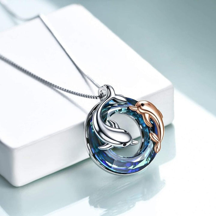 Women’s Colorful Circle Crystal Dolphin Pendant Necklace – Stylish Alloy Jewelry